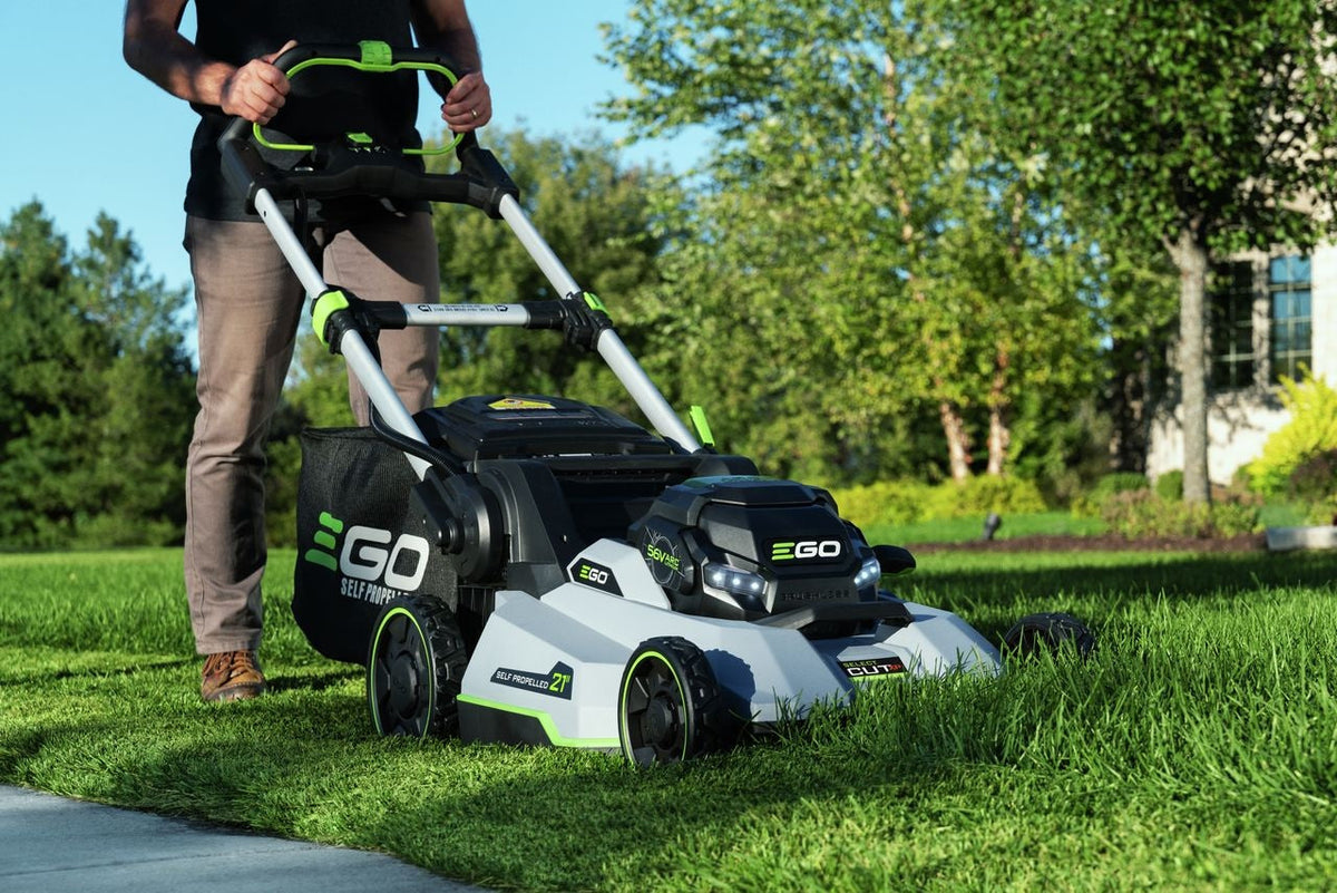56V Brushless Cordless 21-in Self-Propelled Lawn Mower, Includes (1) 10Ah Battery and (1) 700W Turbo Charger, LM2156SP K7C1 - product image 8